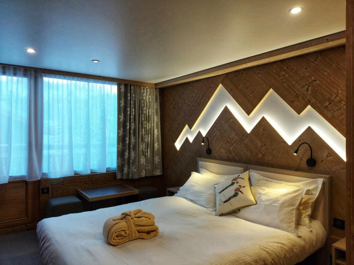 Hotel Les Sherpas Courchevel Bagian luar foto