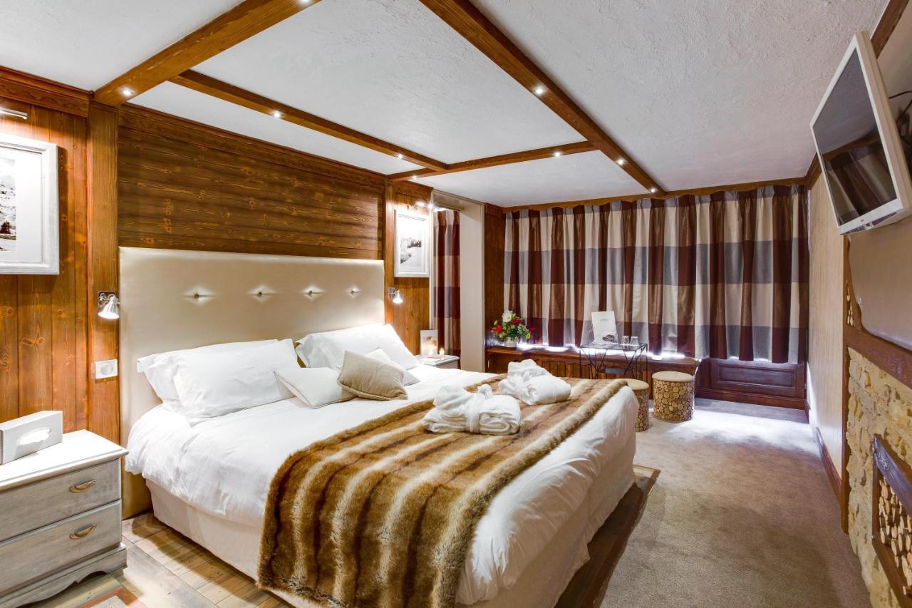Hotel Les Sherpas Courchevel Bagian luar foto
