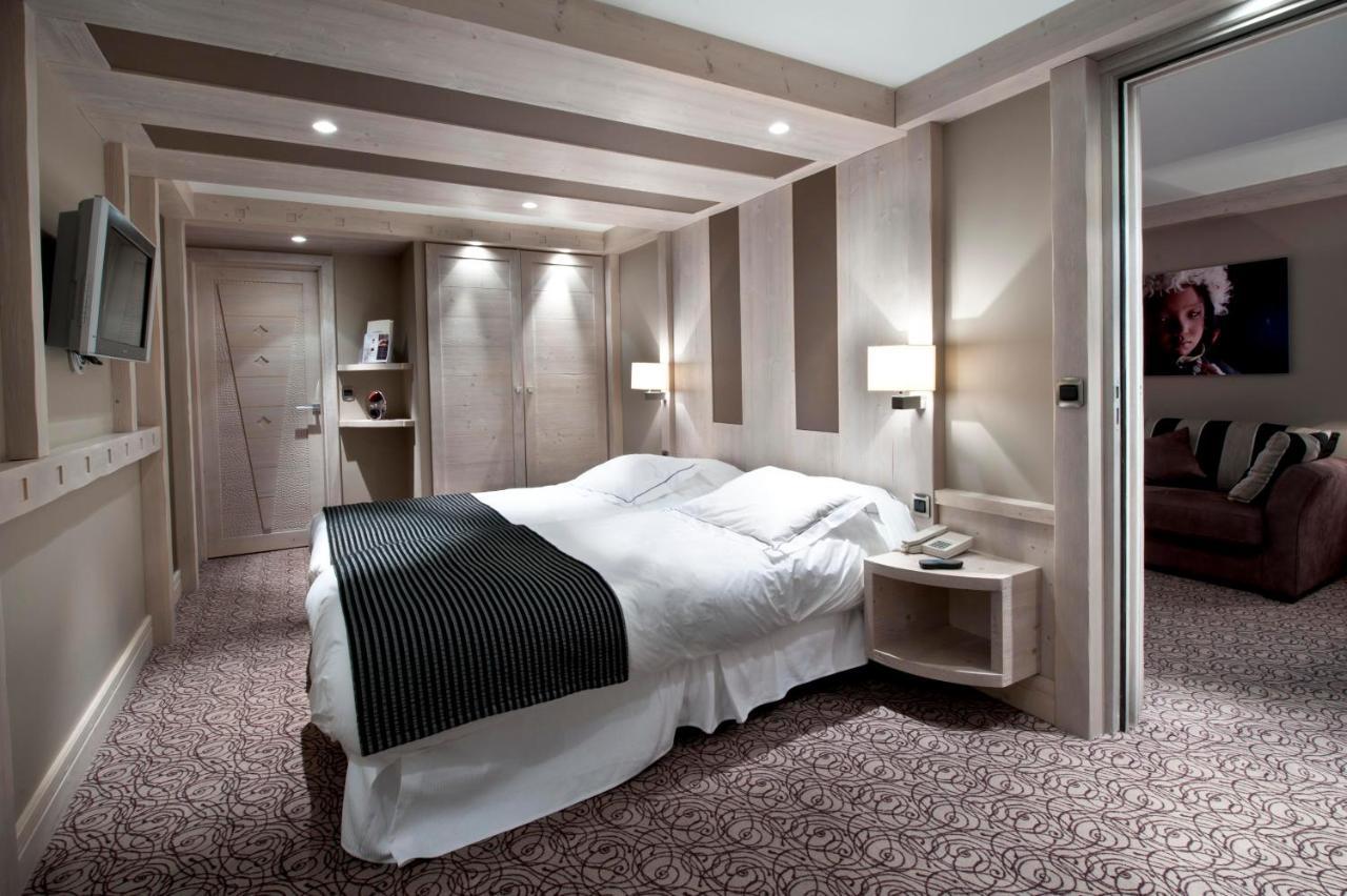 Hotel Les Sherpas Courchevel Bagian luar foto