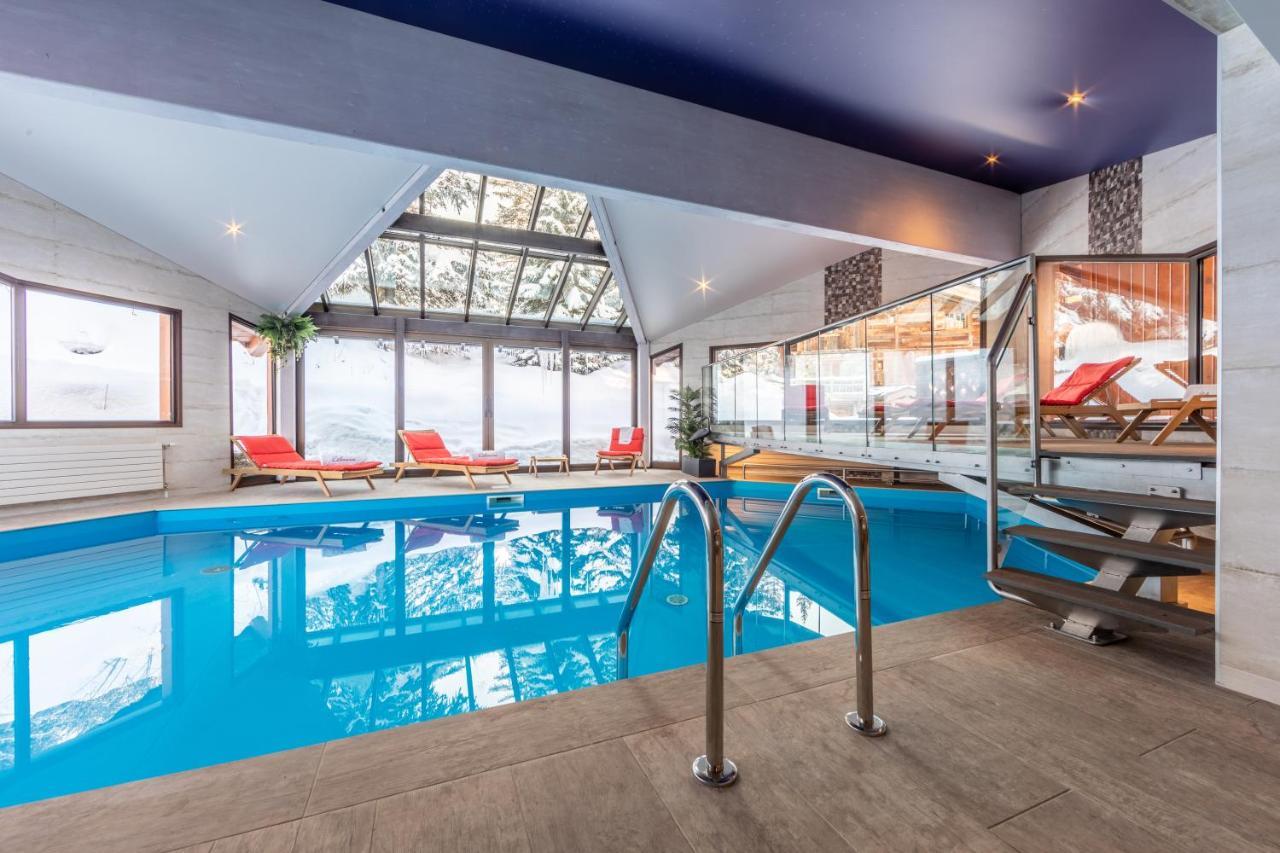 Hotel Les Sherpas Courchevel Bagian luar foto