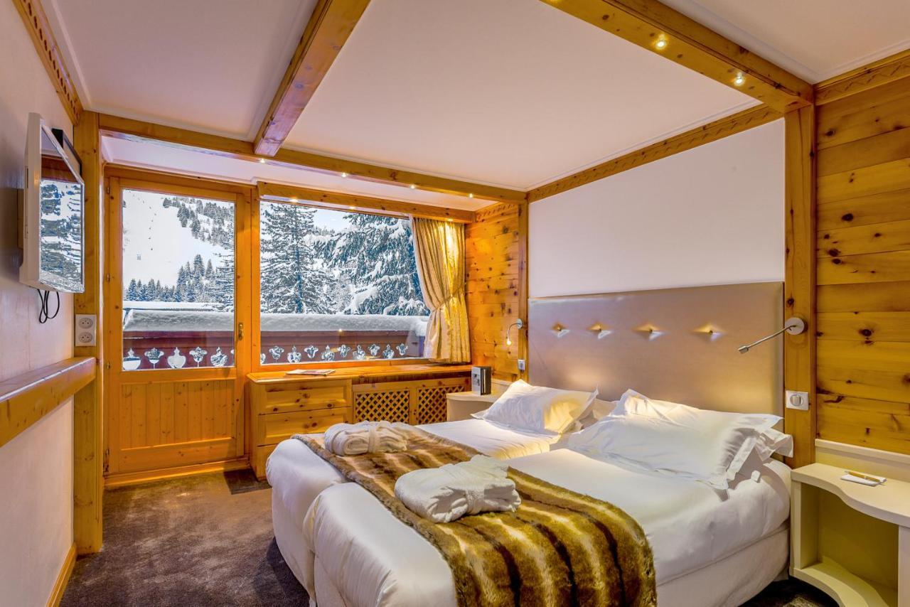 Hotel Les Sherpas Courchevel Bagian luar foto